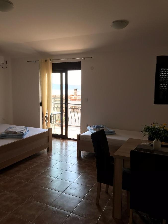 Apartament Julija 1 Igalo Zewnętrze zdjęcie