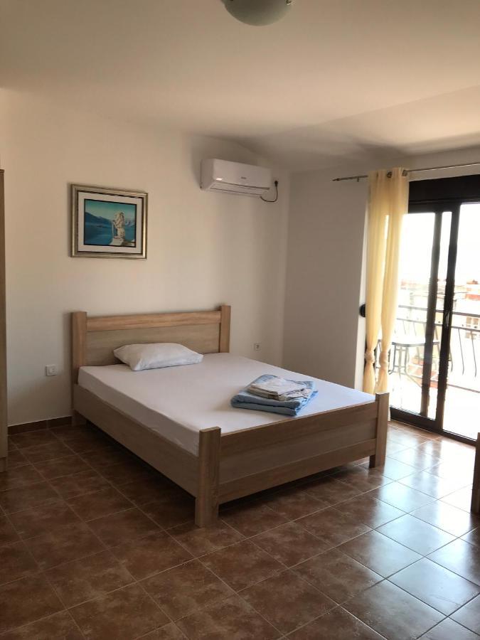 Apartament Julija 1 Igalo Zewnętrze zdjęcie