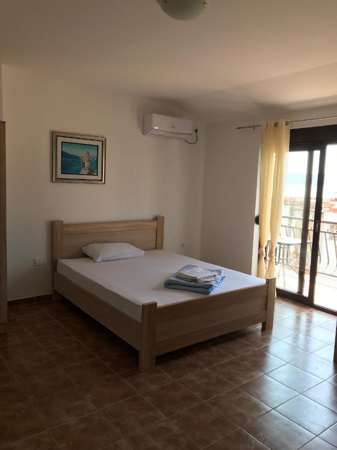 Apartament Julija 1 Igalo Zewnętrze zdjęcie