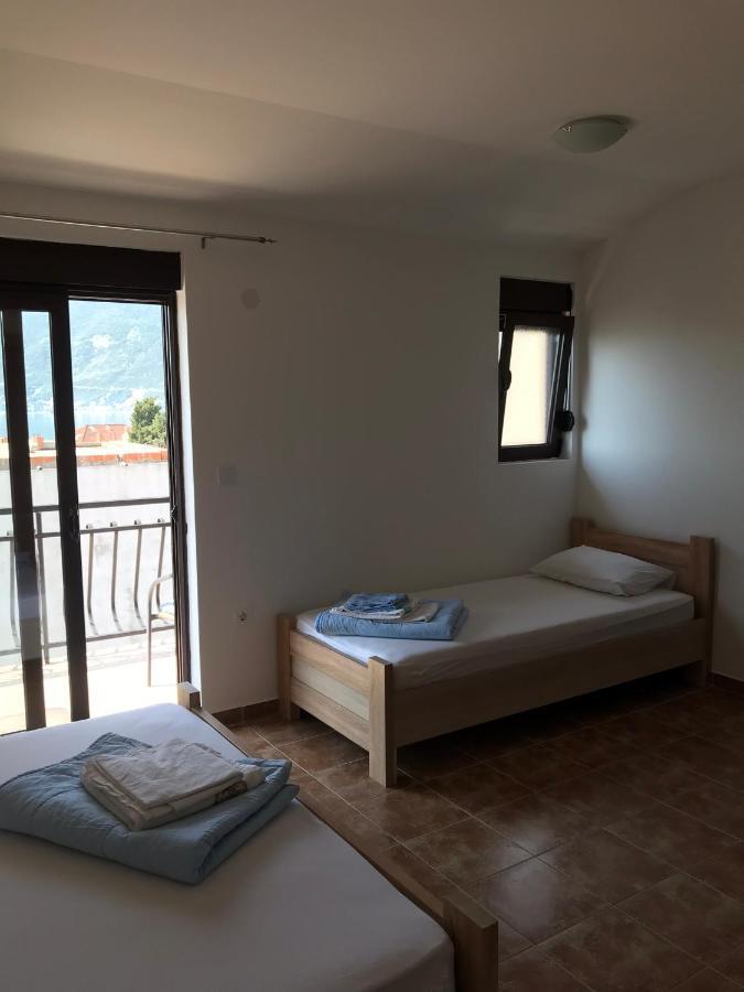 Apartament Julija 1 Igalo Zewnętrze zdjęcie