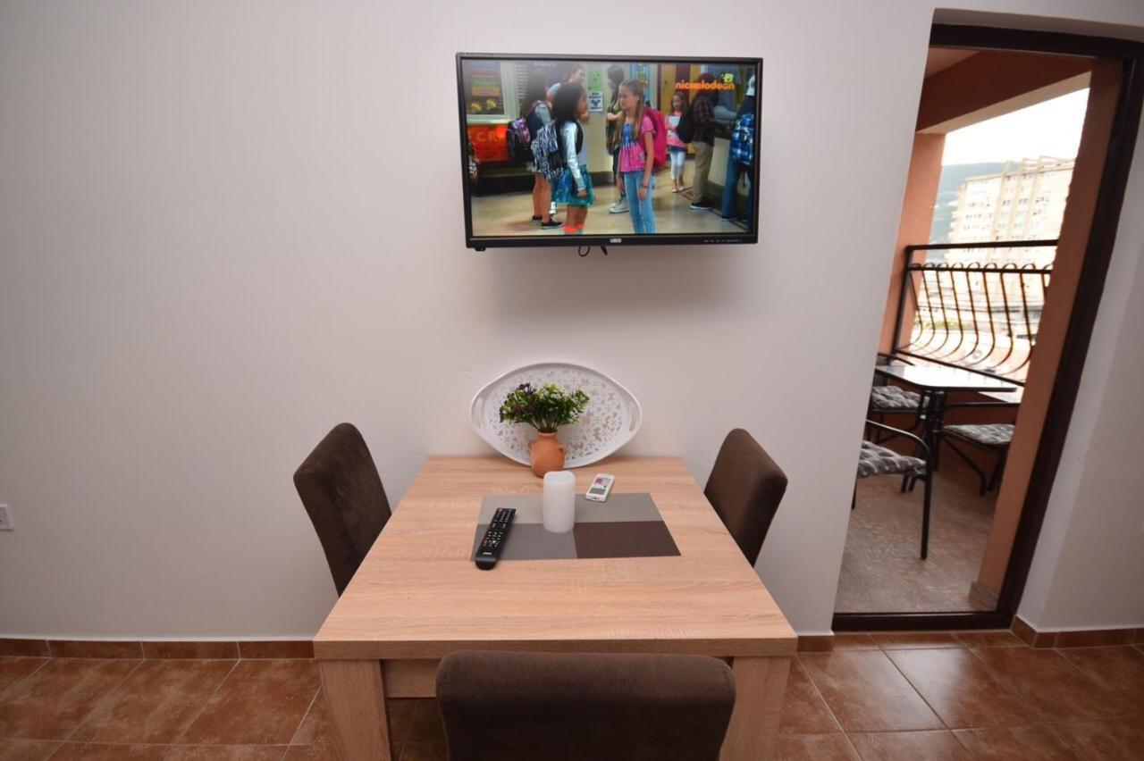 Apartament Julija 1 Igalo Zewnętrze zdjęcie