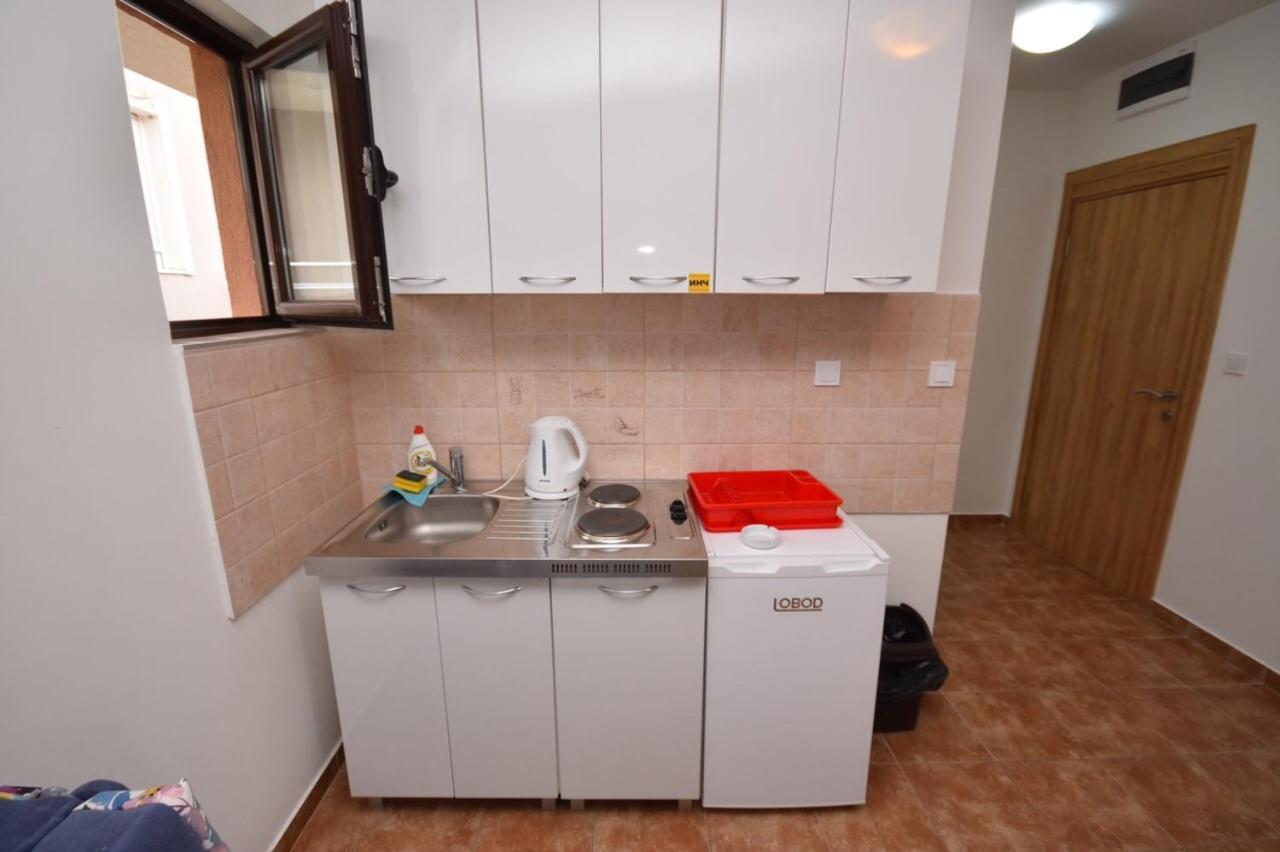 Apartament Julija 1 Igalo Zewnętrze zdjęcie