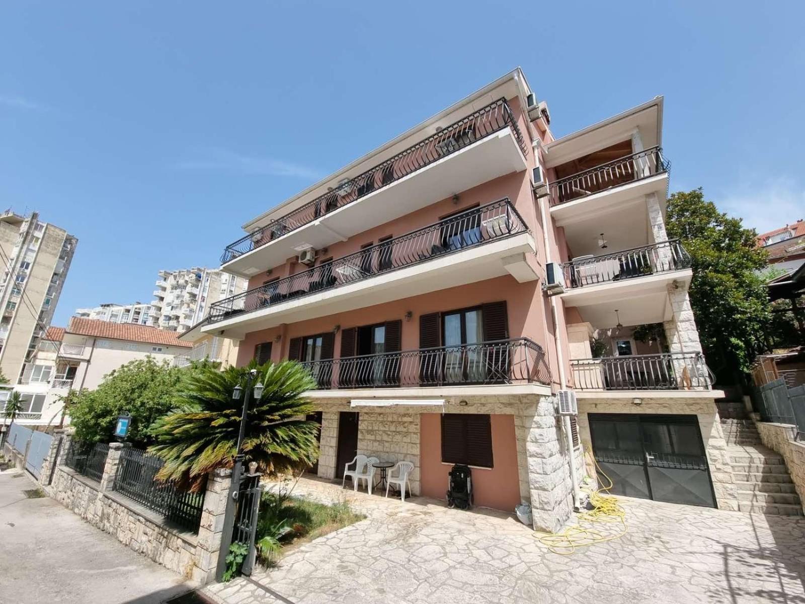 Apartament Julija 1 Igalo Zewnętrze zdjęcie